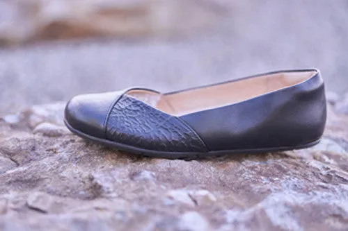 Barefoot Shoes - Xero - PHOENIX: Leather Dress Flat - WOMEN - Black